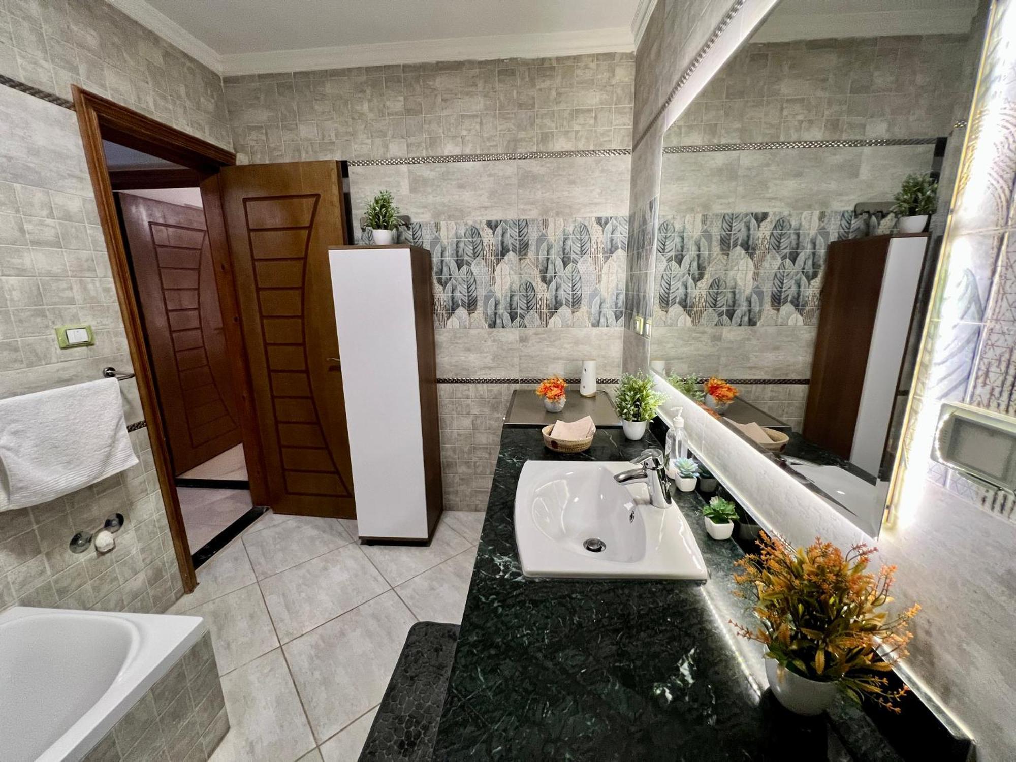 Modern 2br In Maadi